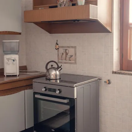 Casa Del Gelso Tra Palermo E Cefalu Holiday home *
