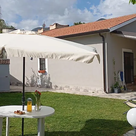 Casa Del Gelso Tra Palermo E Cefalu Holiday home